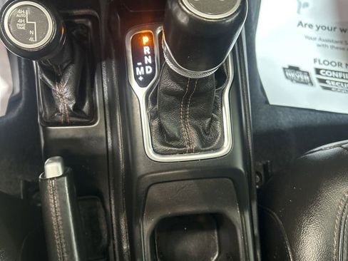 Used 2021 Jeep Wrangler Unlimited Rubicon w/ Dual Top Group AWD/4WD image 27