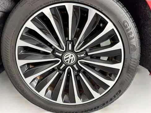 Used 2022 Volkswagen Passat 2.0T FWD image 29