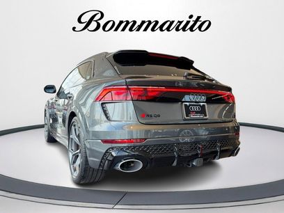 New 2025 Audi RS Q8 performance