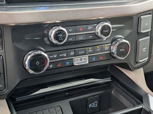 New 2026 Ford F450 Platinum image 31