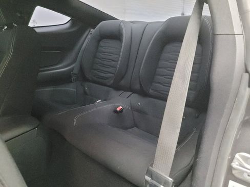 Used 2017 Ford Mustang Coupe RWD image 18