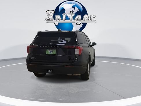 Used 2025 Ford Explorer Active image 10