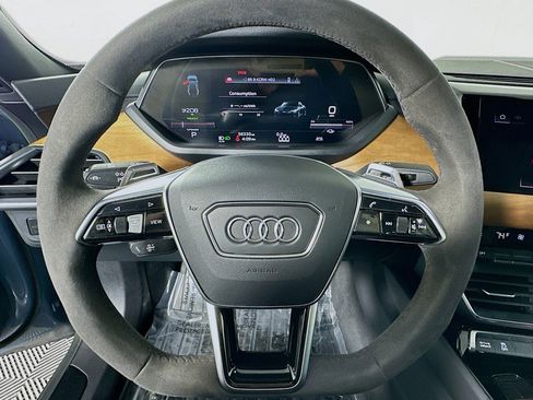 Used 2023 Audi e-tron GT Premium Plus image 19