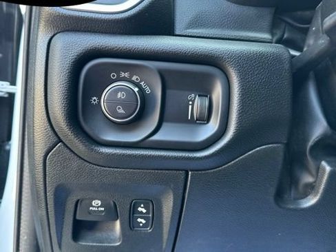 Used 2022 RAM 1500 Big Horn AWD/4WD image 20