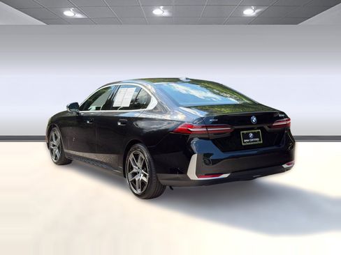 Certified 2026 BMW 530i xDrive AWD/4WD image 3