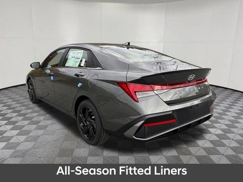 New 2026 Hyundai Elantra SEL Sport Premium FWD image 4