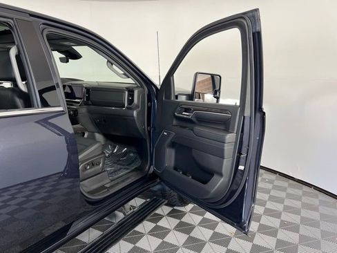 Used 2024 Chevrolet Silverado 3500 LTZ w/ LTZ Premium Package image 31