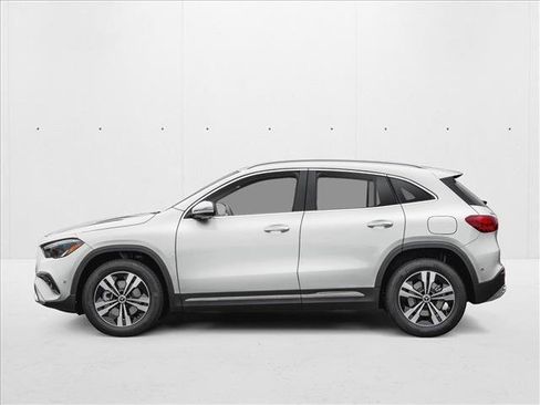 New 2026 Mercedes-Benz GLA 250 4MATIC image 3