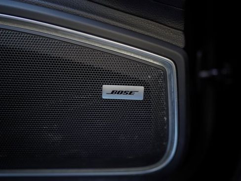 Used 2018 Porsche Panamera 4 image 36