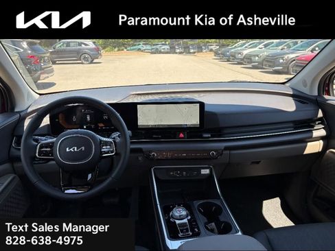 New 2026 Kia Carnival EX image 7