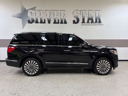 Used 2019 Lincoln Navigator Reserve AWD/4WD image 35