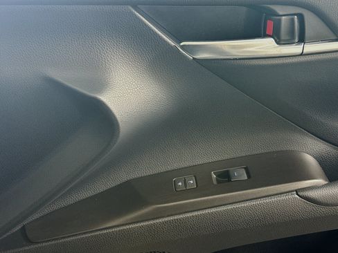 Used 2024 Toyota Camry SE w/ Convenience Package FWD image 29