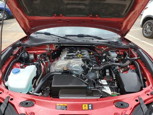 Used 2017 MAZDA MX-5 Miata RF Grand Touring RWD image 36