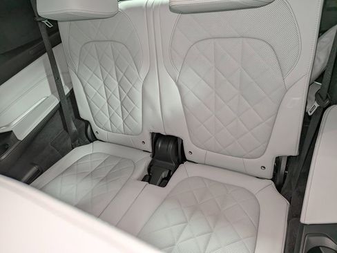 Certified 2023 BMW X7 xDrive40i image 48