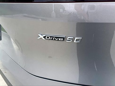 Used 2024 BMW iX xDrive50 w/ Convenience Package AWD/4WD image 9