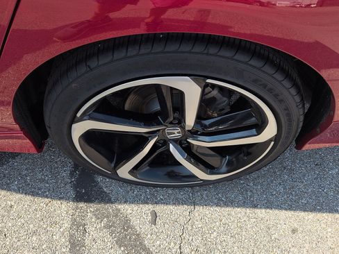 Used 2020 Honda Accord Sport image 10