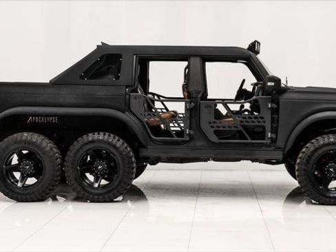 Used 2022 Ford Bronco Outer Banks image 6