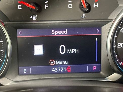 Used 2023 Chevrolet Equinox RS w/ RS Leather Package image 18