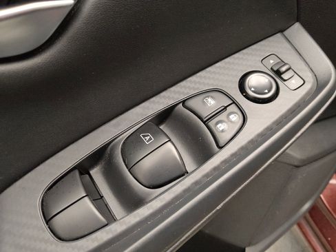 Used 2025 Nissan Sentra SV FWD image 27