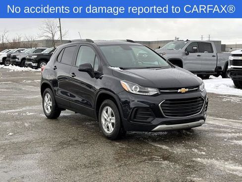 Certified 2022 Chevrolet Trax LT w/ LT Convenience Package image 8