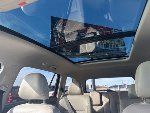 Used 2021 Volkswagen Atlas SE w/ Panoramic Sunroof Package image 79