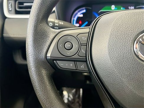 Used 2025 Toyota RAV4 XLE image 30