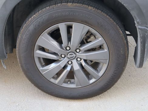 Used 2022 Nissan Pathfinder SV FWD image 29