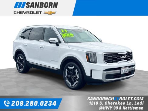 Used 2023 Kia Telluride S image 1