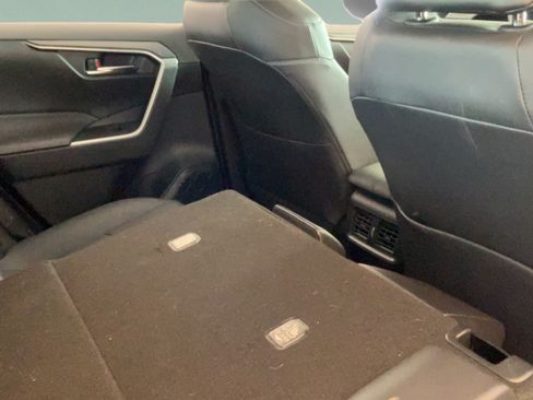 Certified 2021 Toyota RAV4 XLE Premium AWD/4WD image 36