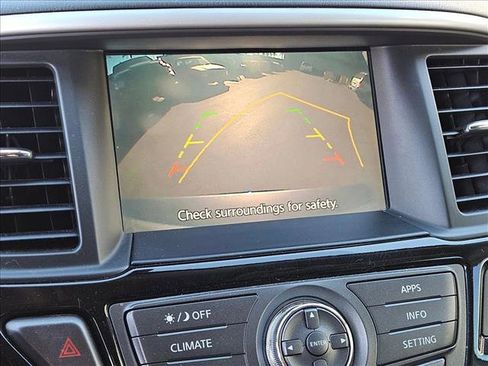 Used 2018 Nissan Pathfinder S image 13