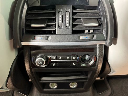 Used 2018 BMW X6 M image 26