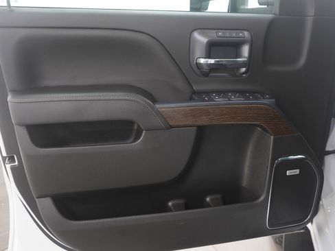 Used 2019 GMC Sierra 3500 Denali w/ Duramax Plus Package image 21