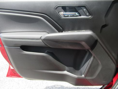 New 2026 GMC Canyon Elevation w/ Convenience Package RWD image 22