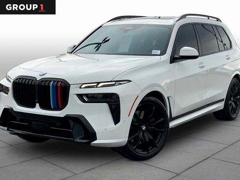 Used 2024 BMW X7 xDrive40i w/ M Sport Package AWD/4WD image 1