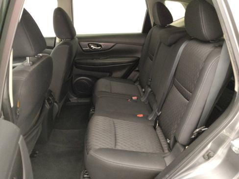 Used 2020 Nissan Rogue SV AWD/4WD image 18
