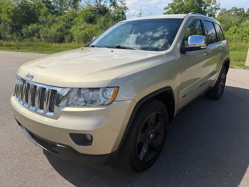 Used 2011 Jeep Grand Cherokee Overland AWD/4WD image 1