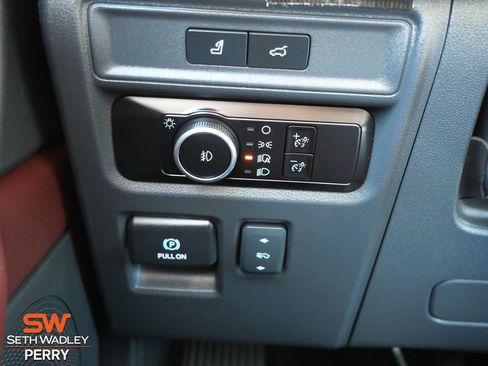 Used 2023 Ford Expedition Max Limited image 23