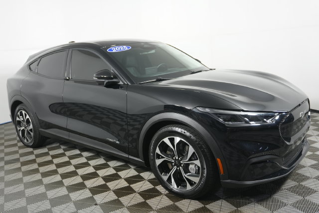 Used 2025 Ford Mustang Mach-E Select w/ Comfort Package Lite AWD/4WD image 1
