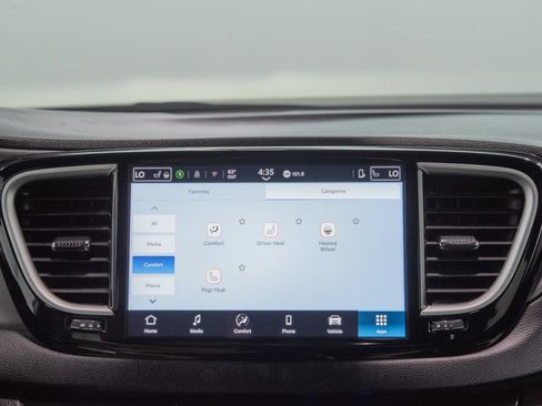 Used 2025 Chrysler Pacifica Select FWD image 30