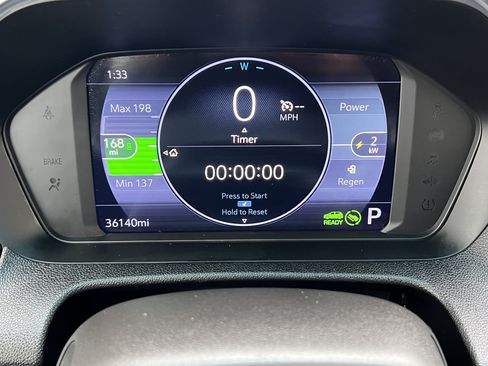 Used 2023 Chevrolet Bolt LT FWD image 28