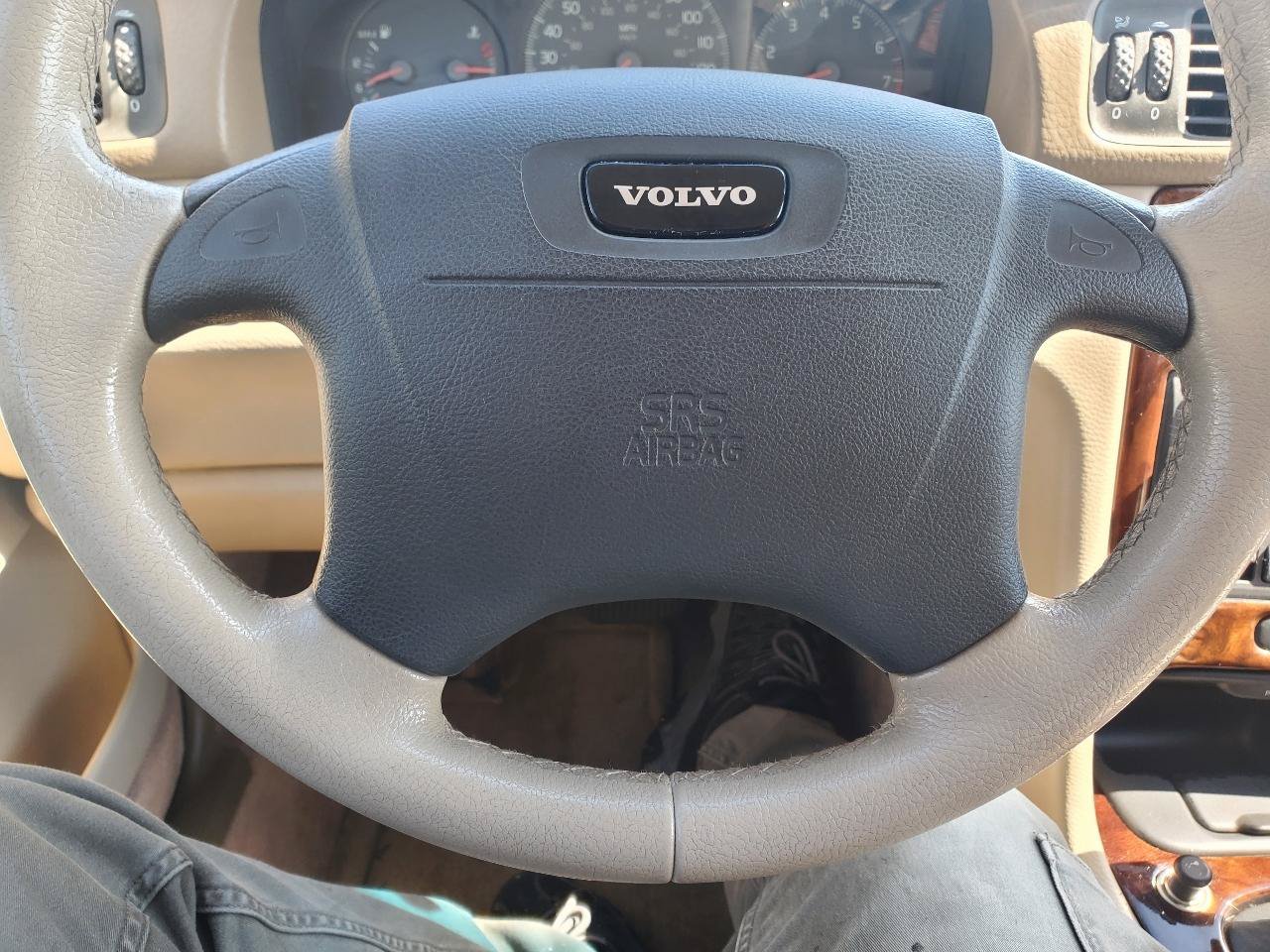 Used 1999 Volvo S70 GLT FWD image 16