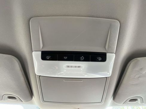 Used 2024 Nissan Altima 2.5 SR FWD image 39