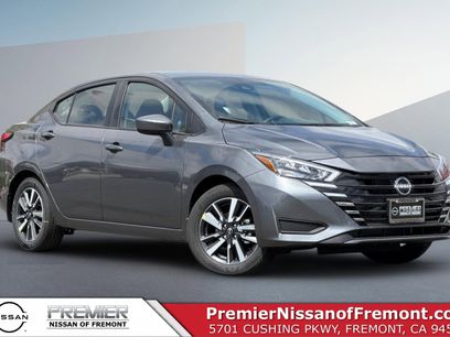 New 2025 Nissan Versa SV w/ Trunk Package