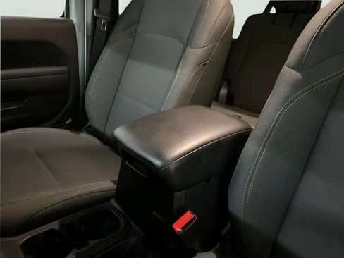 Used 2024 Jeep Wrangler Unlimited AWD/4WD image 65