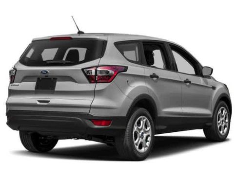 Used 2018 Ford Escape SE w/ SE Sync 3 Package FWD image 2