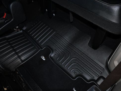 Used 2019 Dodge Grand Caravan SXT image 20