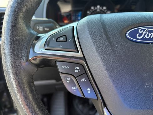 Used 2024 Ford Edge SEL image 26