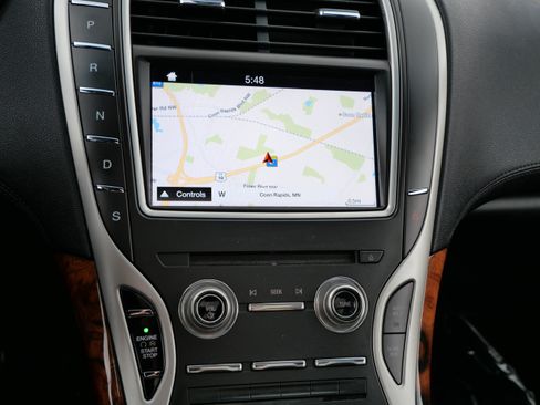 Used 2016 Lincoln MKX Reserve w/ Climate Package AWD/4WD image 22
