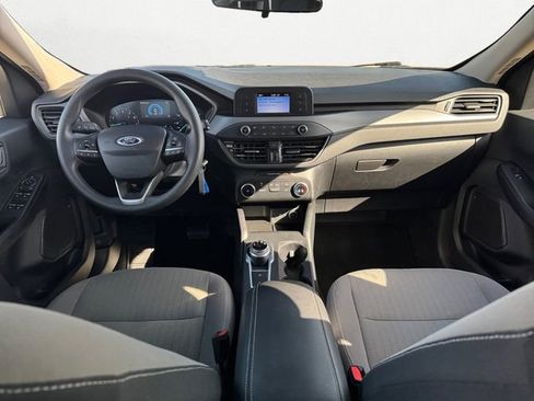 Used 2020 Ford Escape S image 10