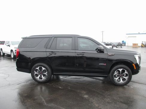 Used 2025 GMC Yukon AT4 Ultimate image 5